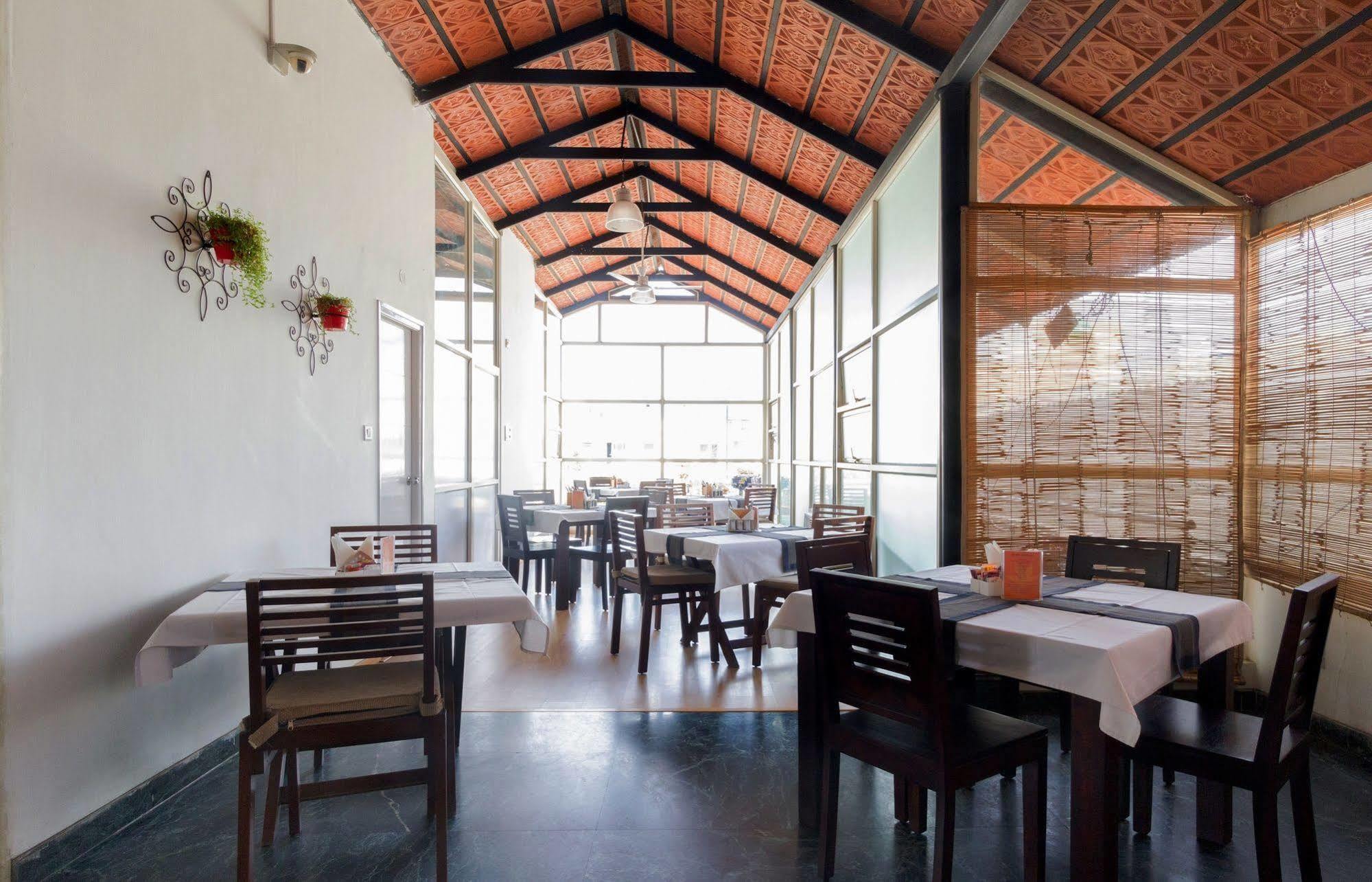 Maple Suites, Serviced Apartments Bangalore Exterior photo